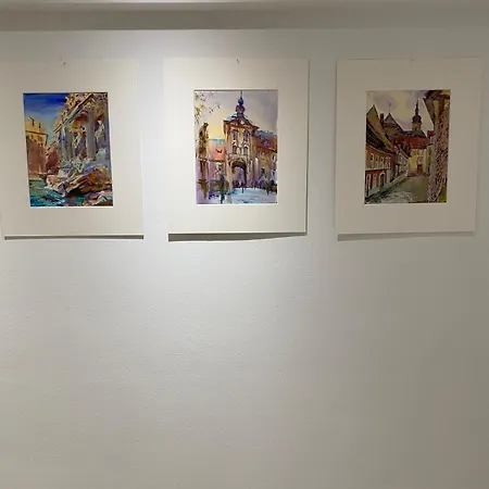 Modern Artist On 165qm In *